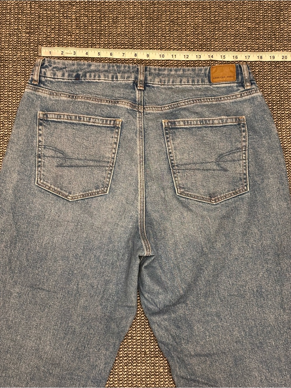American Eagle Light Wash High-Rise Mom Jeans - Picture 3 of 7